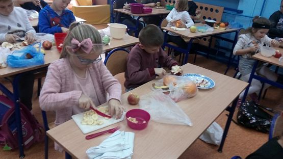  Grafika #2: Sałatka owocowa w klasie Ib