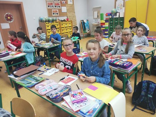  Grafika #1: BohaterOn - klasa IIIb pamięta o Powstańcach