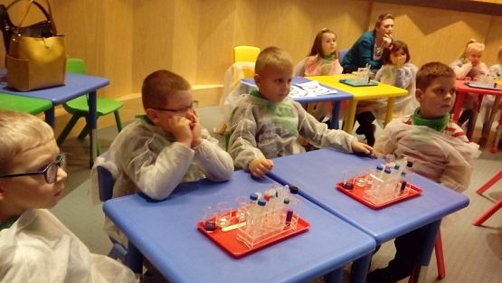 Grafika #50: Grupa 0a i 0b w Centrum Nauki Eksperyment w Gdyni