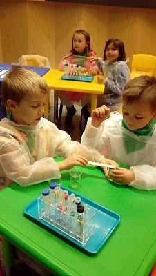 Grafika #12: Grupa 0a i 0b w Centrum Nauki Eksperyment w Gdyni