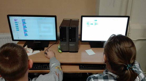  Grafika #14: Kółko informatyczne w ramach CMI