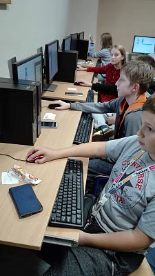  Grafika #12: Kółko informatyczne w ramach CMI