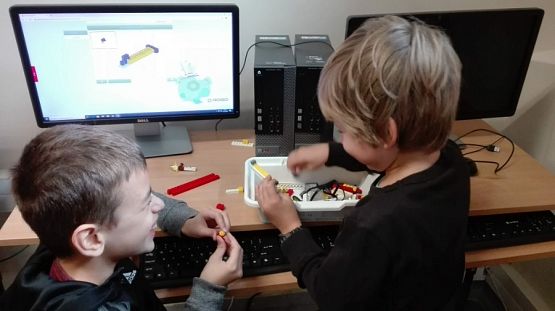  Grafika #2: Zajęcia dodatkowe "Mały Konstruktor"