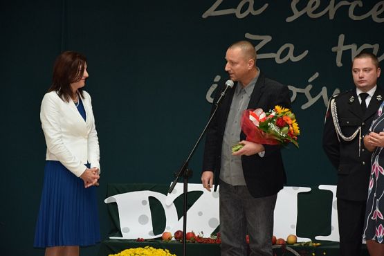  Grafika #13: Dzień Edukacji Narodowej