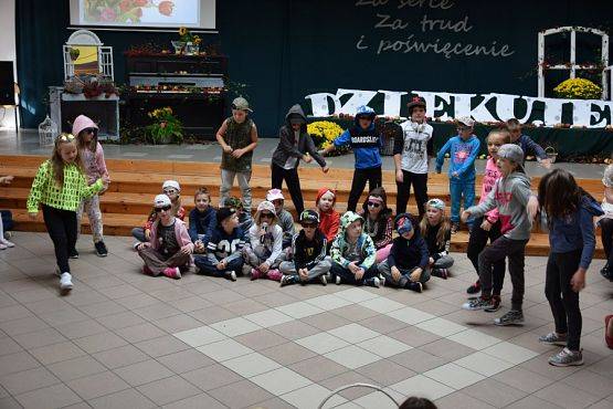  Grafika #18: Dzień Edukacji Narodowej