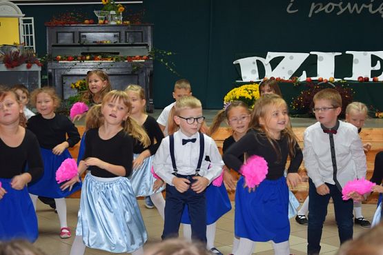  Grafika #23: Dzień Edukacji Narodowej