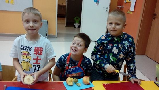  Grafika #10: JESTEM TYM, CO JEM I PIJĘ