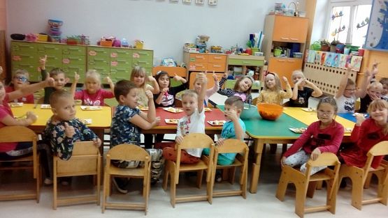  Grafika #13: JESTEM TYM, CO JEM I PIJĘ