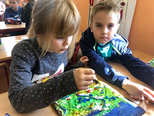  Grafika #4: Projekt - Najciekawsze wakacyjne miejsce, które warto zobaczyć