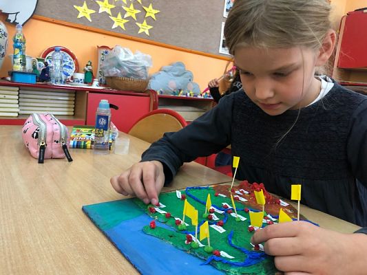  Grafika #2: Projekt - Najciekawsze wakacyjne miejsce, które warto zobaczyć