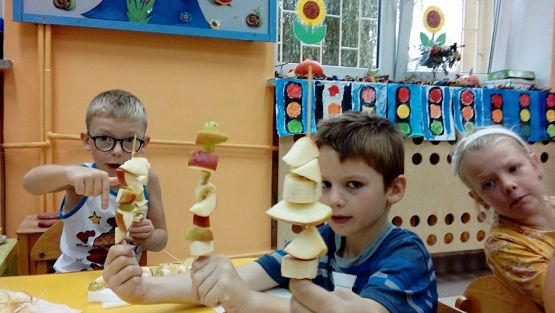  Grafika #13: Owocowy Dzień Chłopca w grupie "0"b