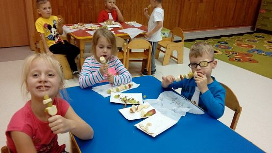  Grafika #16: Owocowy Dzień Chłopca w grupie "0"b