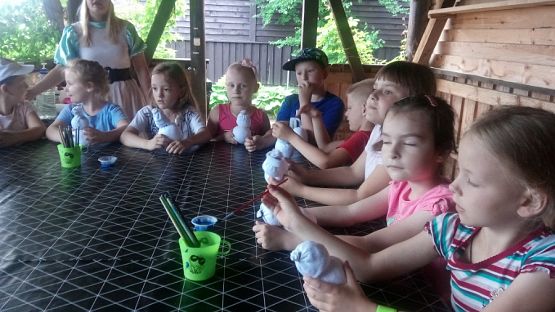  Grafika #19: SMERFNA PRZYGODA- GRĄBKOWO