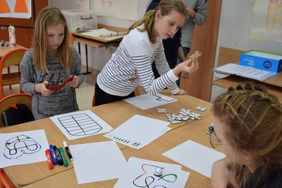  Grafika #25: 21 marca - Dzień Nowoczesnych Technologii