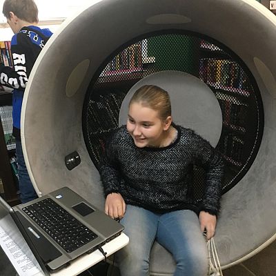  Grafika #0: Klasa Va w Bibliotece Miejskiej w Lęborku.