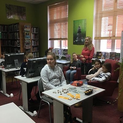  Grafika #3: Klasa Va w Bibliotece Miejskiej w Lęborku.