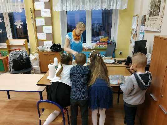  Grafika #0: Pieczemy gofry na świetlicy