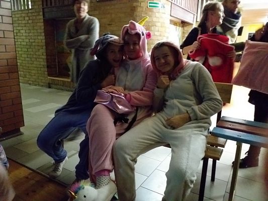 Grafika #4: Popołudnie z filmem