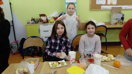  Grafika #7: Owocowa środa w klasie 4c