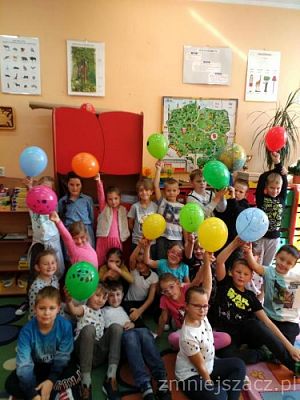  Grafika #1: Międzynarodowy Dzień Kropki