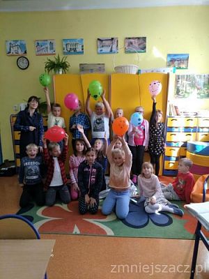  Grafika #2: Międzynarodowy Dzień Kropki