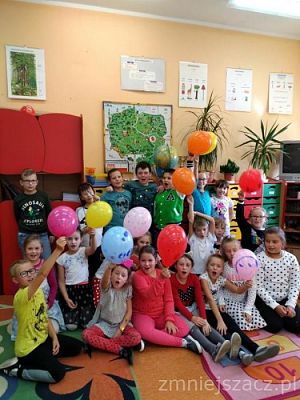  Grafika #3: Międzynarodowy Dzień Kropki