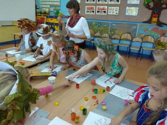  Grafika #0: BAL JESIENI