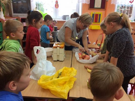  Grafika #0: "Szkoła promująca zdrowie"