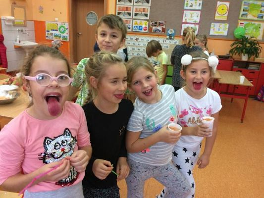  Grafika #2: "Szkoła promująca zdrowie"