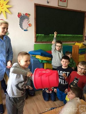  Grafika #0: ,,Doświadczenia dla najmłodszych’’