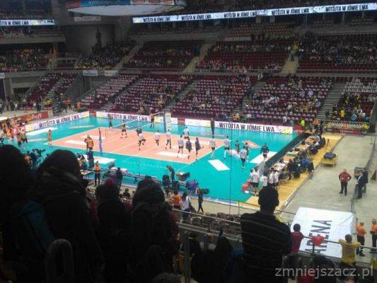  Grafika #0: Nasi uczniowie na meczu piłki siatkowej w ERGO ARENIE