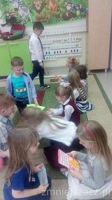  Grafika #1: Dzień Kobiet