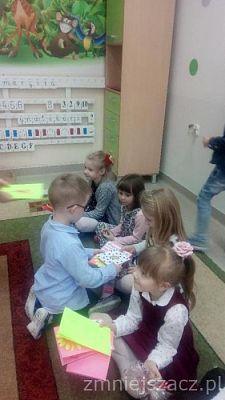  Grafika #2: Dzień Kobiet