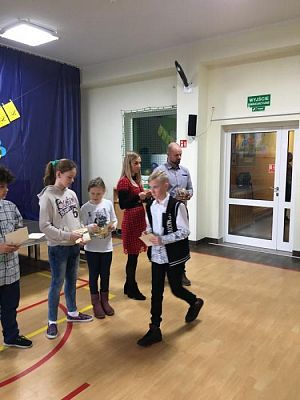  Grafika #6: Spelling Bee