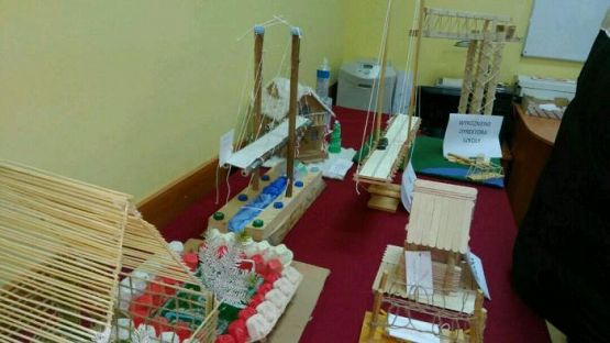  Grafika #2: Sukcesy naszych uczniów w Powiatowym Konkursie "Każdy budować może"