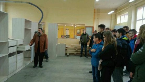  Grafika #11: Sukcesy naszych uczniów w Powiatowym Konkursie "Każdy budować może"