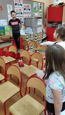  Grafika #2: Zajęcia z "Kodowania na dywanie"