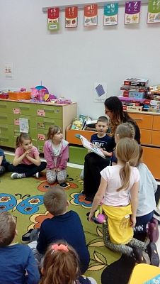  Grafika #2: Czytamy…