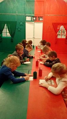  Grafika #7: Wizyta 0 "b" w Wielkiej Fabryce Elfów