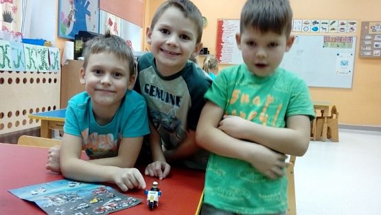  Grafika #6: Zabawa LEGO Mindstorms w grupie 0 "b"