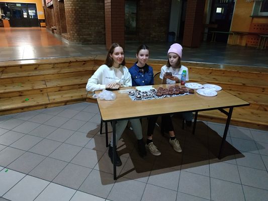  Grafika #1: Zabawa andrzejkowa