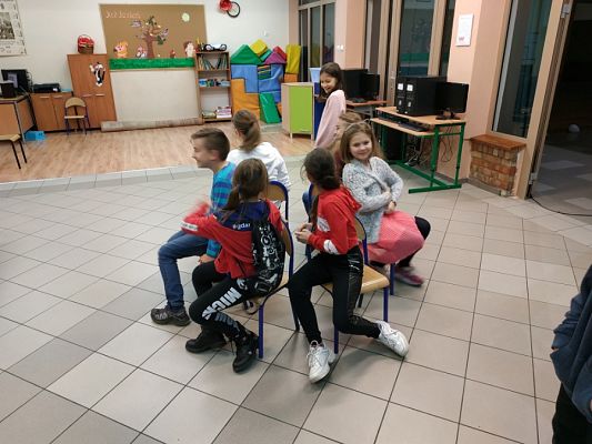  Grafika #3: Zabawa andrzejkowa