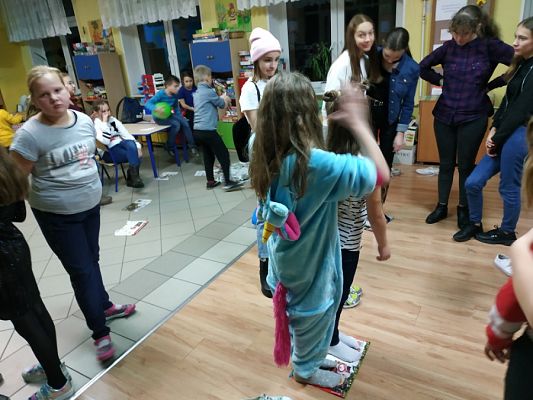  Grafika #8: Zabawa andrzejkowa