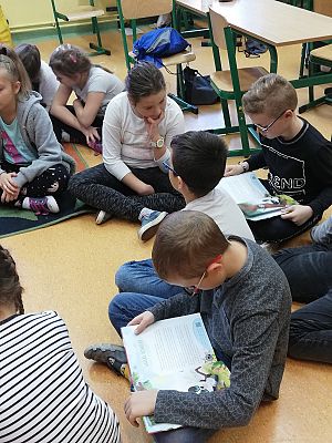  Grafika #6: Dzień głośnego czytania w 3b