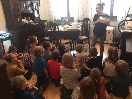 Grafika #0: Wycieczka do muzeum w Lęborku