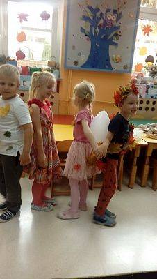  Grafika #8: Bal Jesienny w grupie 0 "b"