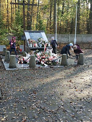 Grafika #7: Uczniowie 3 a wzięli udział w akcji #Szkoła pamięta