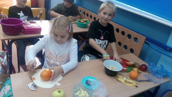  Grafika #0: Sałatka owocowa w klasie Ib