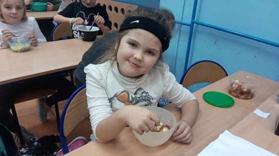  Grafika #4: Sałatka owocowa w klasie Ib