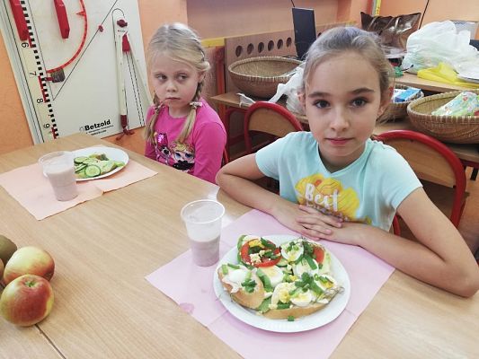  Grafika #9: Zdrowe drugie śniadanie:-))